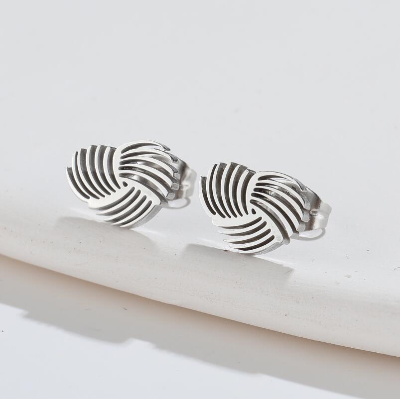 Fashion Heart Shape Titanium Steel Ear Studs Plating No Inlaid Stainless Steel Earrings