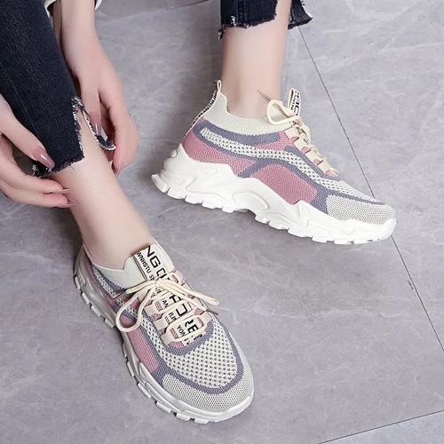  Spring and Summer New Women's Mesh Daddy Shoes Breathable Flyweave Women's Shoes Simple and Comfortable Soft Sole Running Sports Shoes