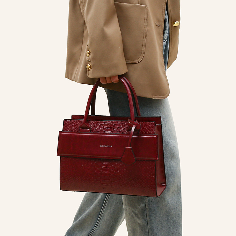 High-Texture Women's Evening Handbag 2026 - Minimalist Versatile Shoulder & Crossbody Bag, Classic Underarm Tote For Commuting - Thumbnail 6