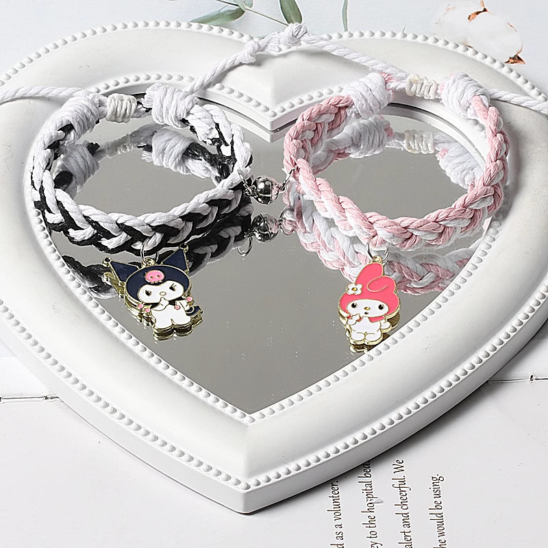 Original three-person magnetic suction jade cinnamon dog two-color woven girlfriends bracelet kulomi lovers suction hand rope to send boyfriend