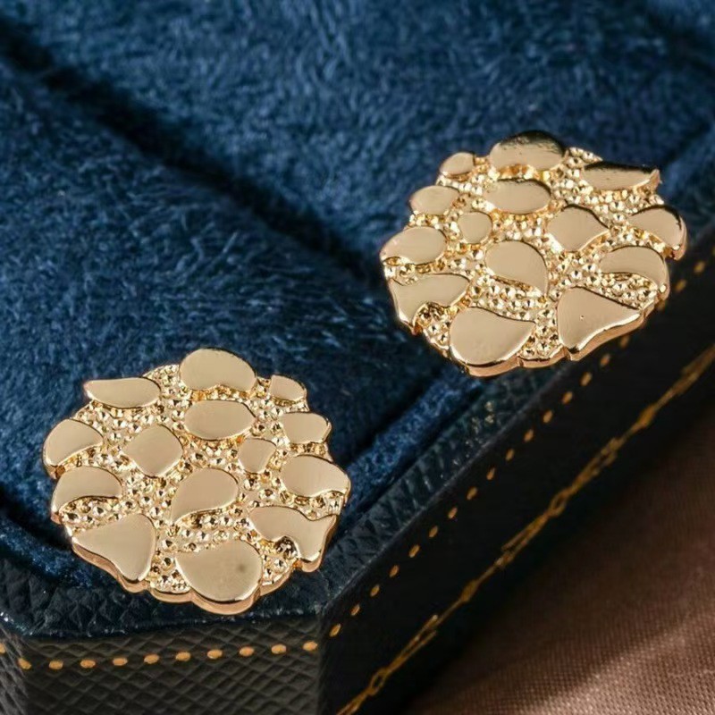 Cercei retro aurii cu forme geometrice neregulate_voghion.com