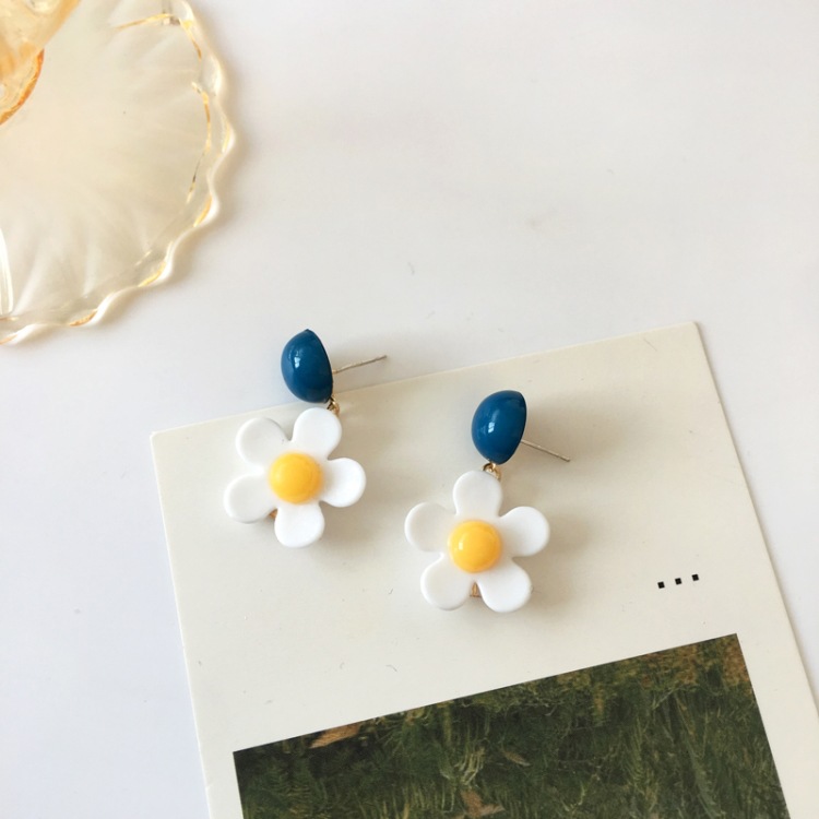 Fashion Flower Contrast Color Alloy Earrings Wholesale display picture 3