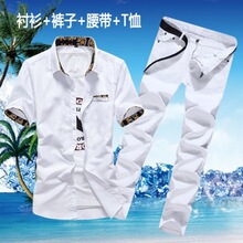 �ļ���ʿ�n�����ţ���r���Lѝ��һ���b���e����������ɫ�r�·�