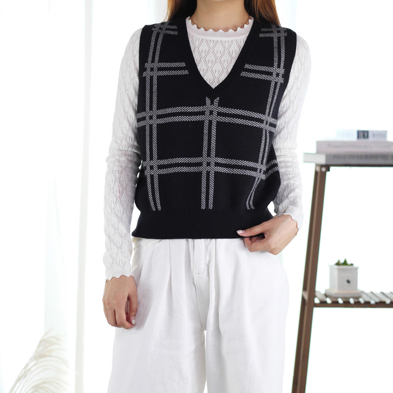 In-Stock European and American New Women's Clothing Vintage Sweater Vest Women's Knitted Sweater V-Neck Knitwear Vest Autumn Winter