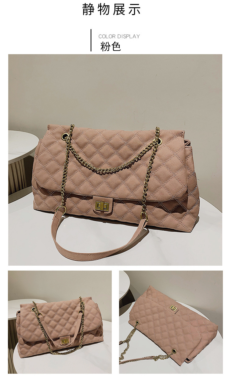 The new diamond-shaped chain bag for women is a trendy and fashionable matte single-shoulder armpit bag for commuting. The large-capacity crossbody bag is a cross-border trend undefined
