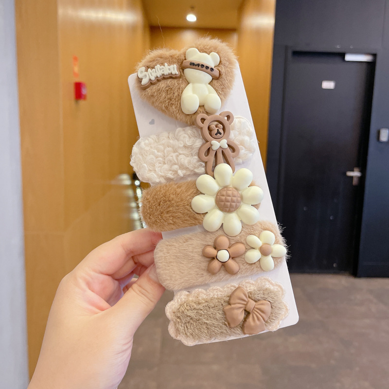 Otoño e invierno color café leche clip para el cabello para niños flequillo clip tocado bebé lindo flor de felpa horquilla accesorios para el cabello al por mayor