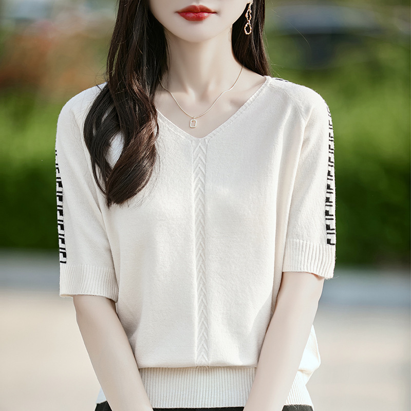 25 New Summer Style V Neck Shoulder Jacquard Knitted Short-Sleeved T-Shirt Women's Thin Versatile Pure Color Five-Quarter Sleeve Bottoming Shirt