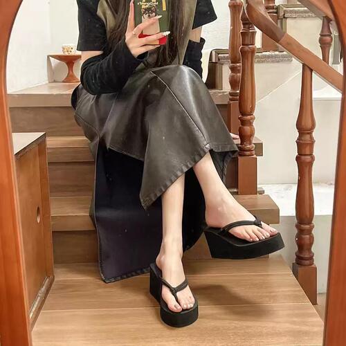 2026 pairs of thin strap and toe slippers, hot girl, seaside high-heeled, platform, clip-on flip-flops, summer non-slip beach shoes, women