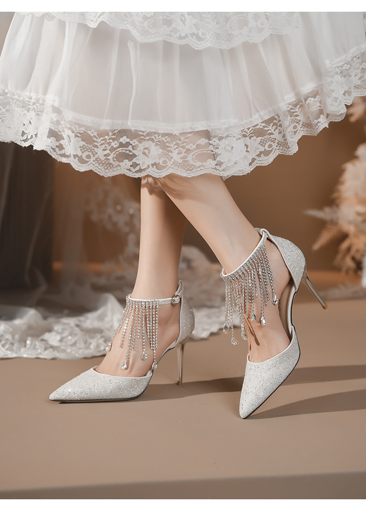 Witte stiletto high heels voor dames met strass kettingband_voghion.com