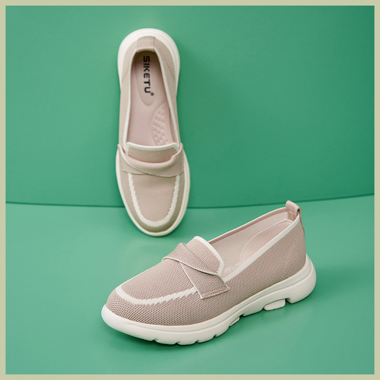 B888-2 Otoño Invierno 2025 Nuevos Zapatos de Mamá Antideslizantes Transpirables de Suela Suave con Bloques de Color para Mujer_voghion.com