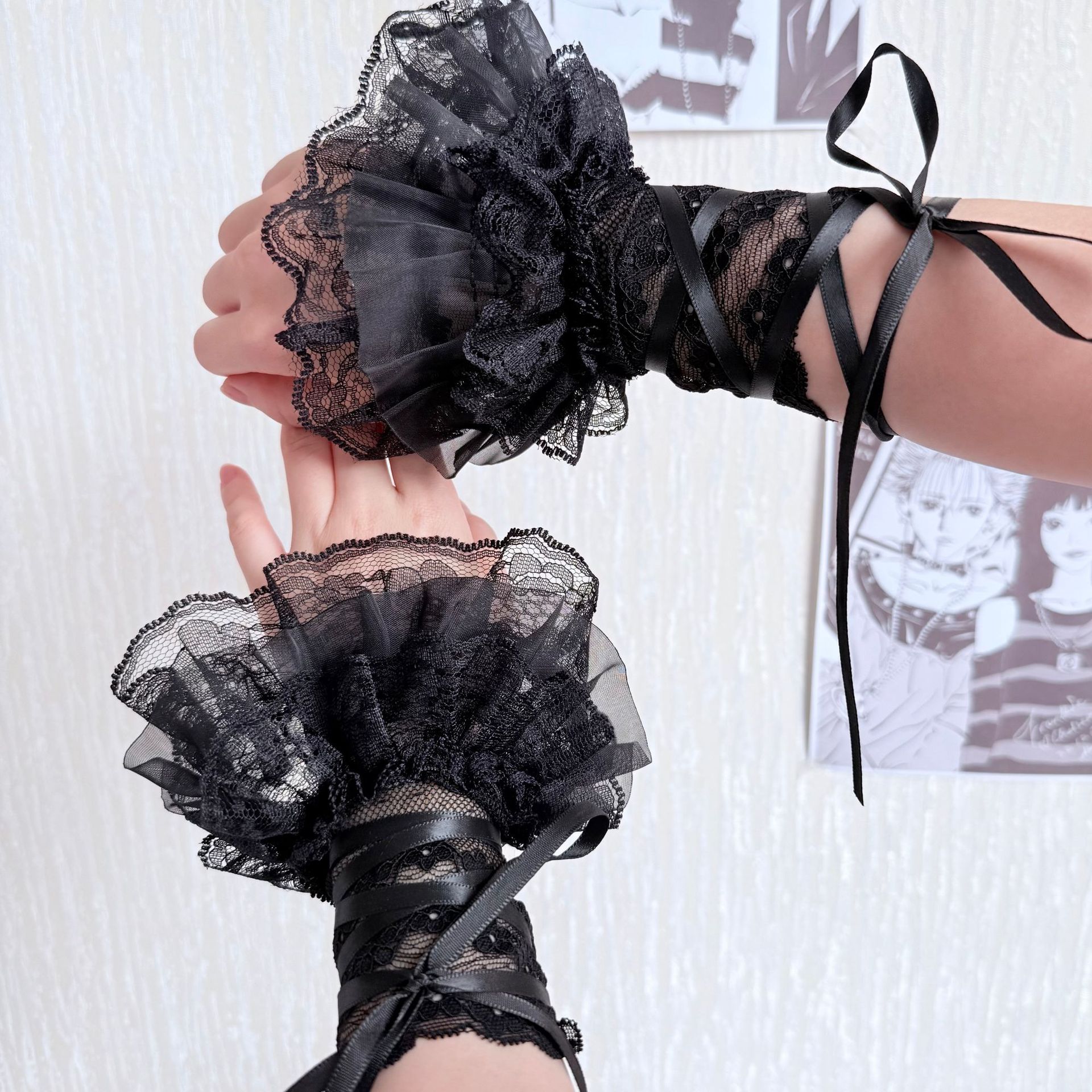 3겹 레이스 소매 블랙