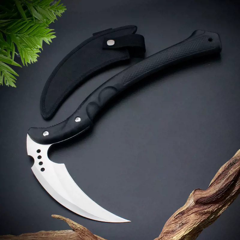 户外多功能斧子野营战术斧头刀开山伐木砍柴消防斧车载露营木工斧