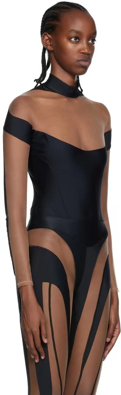 Yi Mengling Internet celebridad mismo estilo puro deseo sexy perspectiva camiseta de las mujeres del verano nuevo diseño sentido nicho delgado de una sola pieza superior