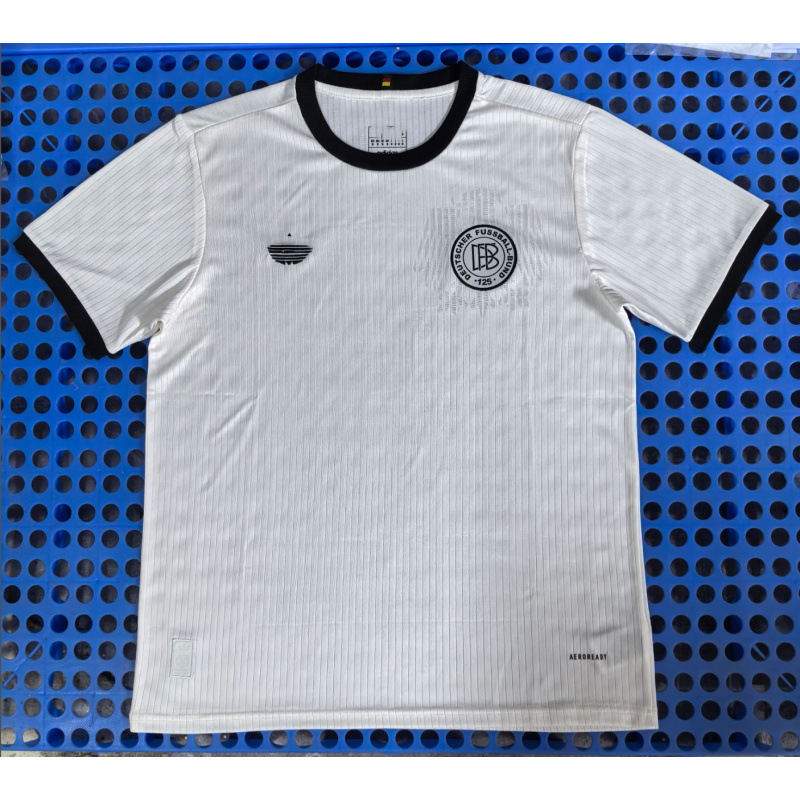 25-26 독일 125주년 화이트