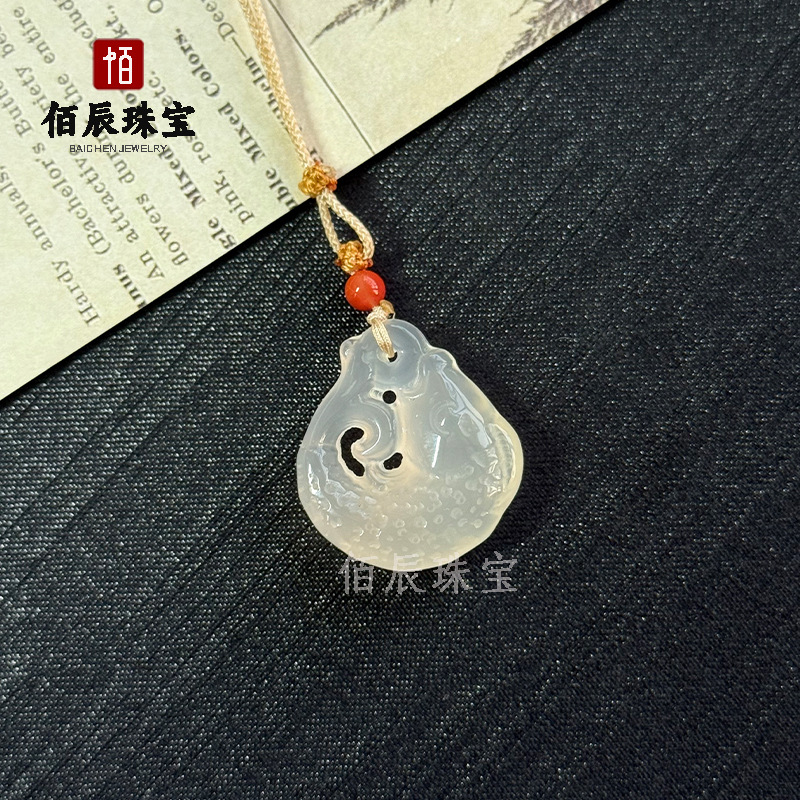 ホワイトカルセドニーペンダントハイアイスダブル貔貅安全バックル観音仏ひょうたん縁起の良い雲ロックペンダント瑪瑙翡翠ジュエリー