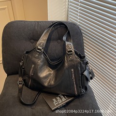 外贸2025新款复古软皮休闲质感单肩包大容量百搭通勤户外旅行包