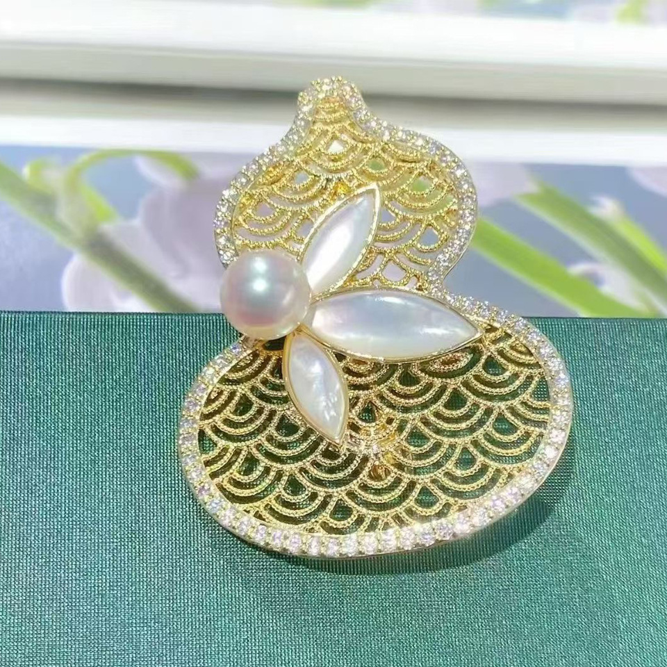Natural Mother-Of-Pearl Freshwater Pearl Gourd Brooch Pin Pendant High-End Anti-Exposure Corsage