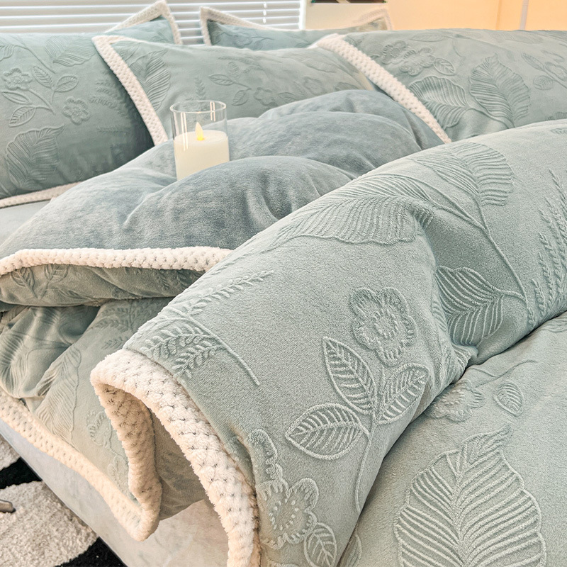 Milk Coral Velvet Quilt Cover Bedding 2025 New Winter Thickeneded Carved Fleece-Lined Single Quilt Cover Pillowcase Three-Piece Set