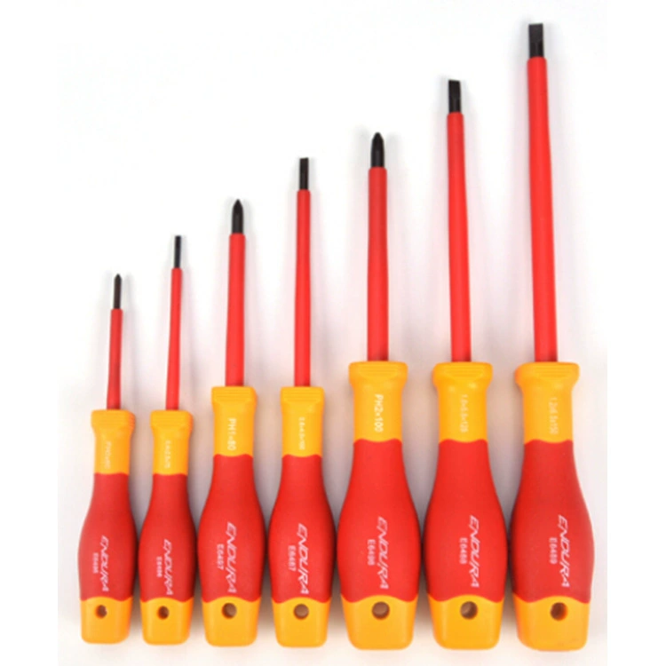 Набор изолированных отверток ENDURA из семи предметов E1169 изготовлен из легированной стали S2.