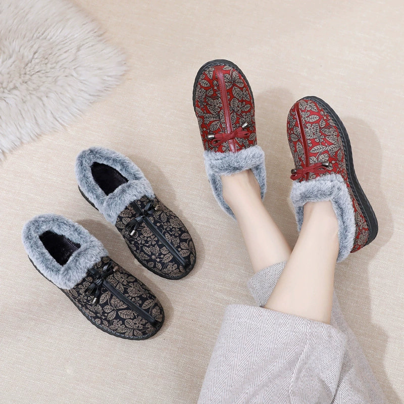 Зимняя новая старая пекинская обувь из ткани женская бархатная теплая мягкая подошва противоскользящая средняя и пожилая повседневная хлопчатобумажная обувь мама хлопчатобумажная обувь