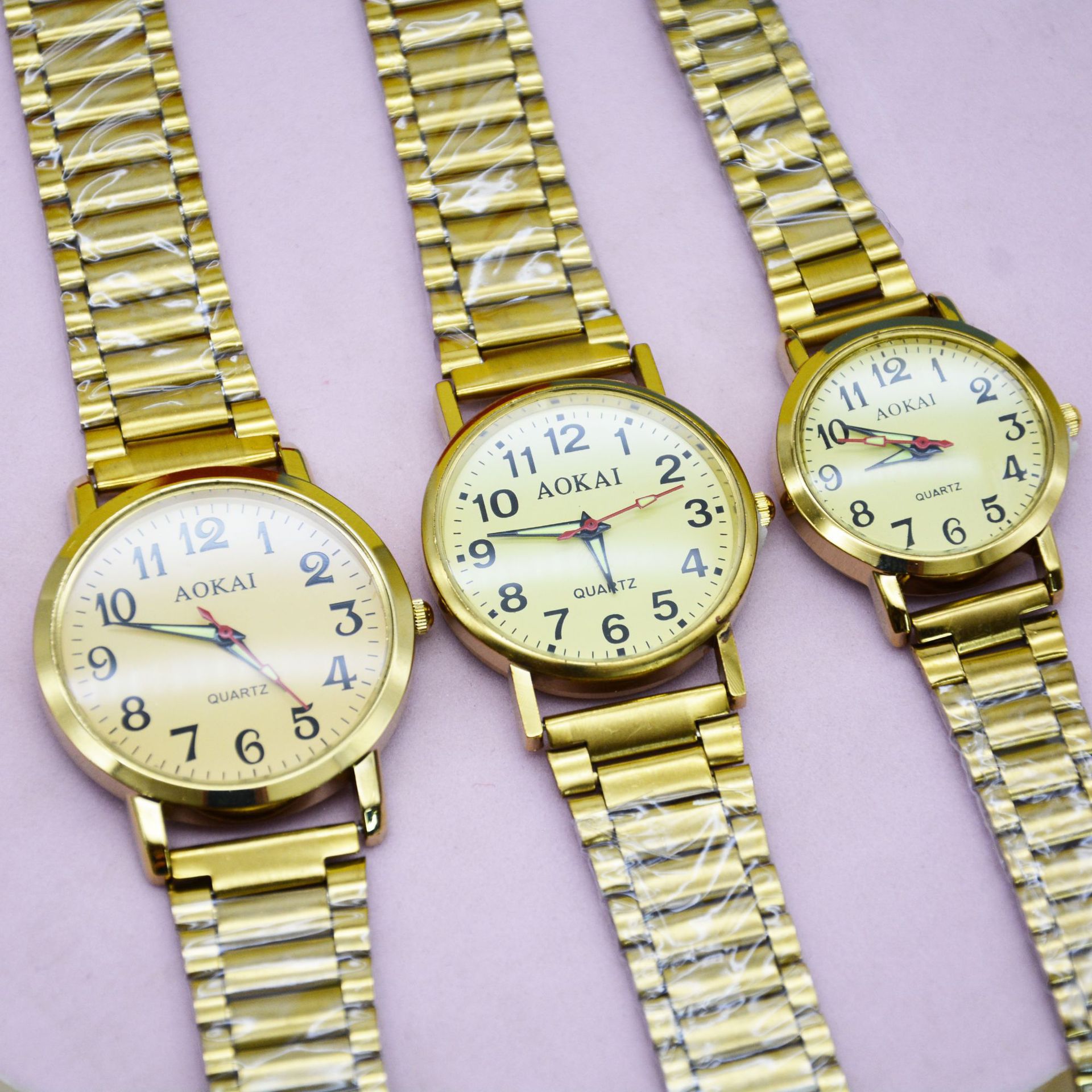 In-Stock Domestic 68 Movement Digital Pointer Watch for Elderly, Large Font, Casual Waterproof Watch, Fashionable Silver Face, Casual Couple Watch