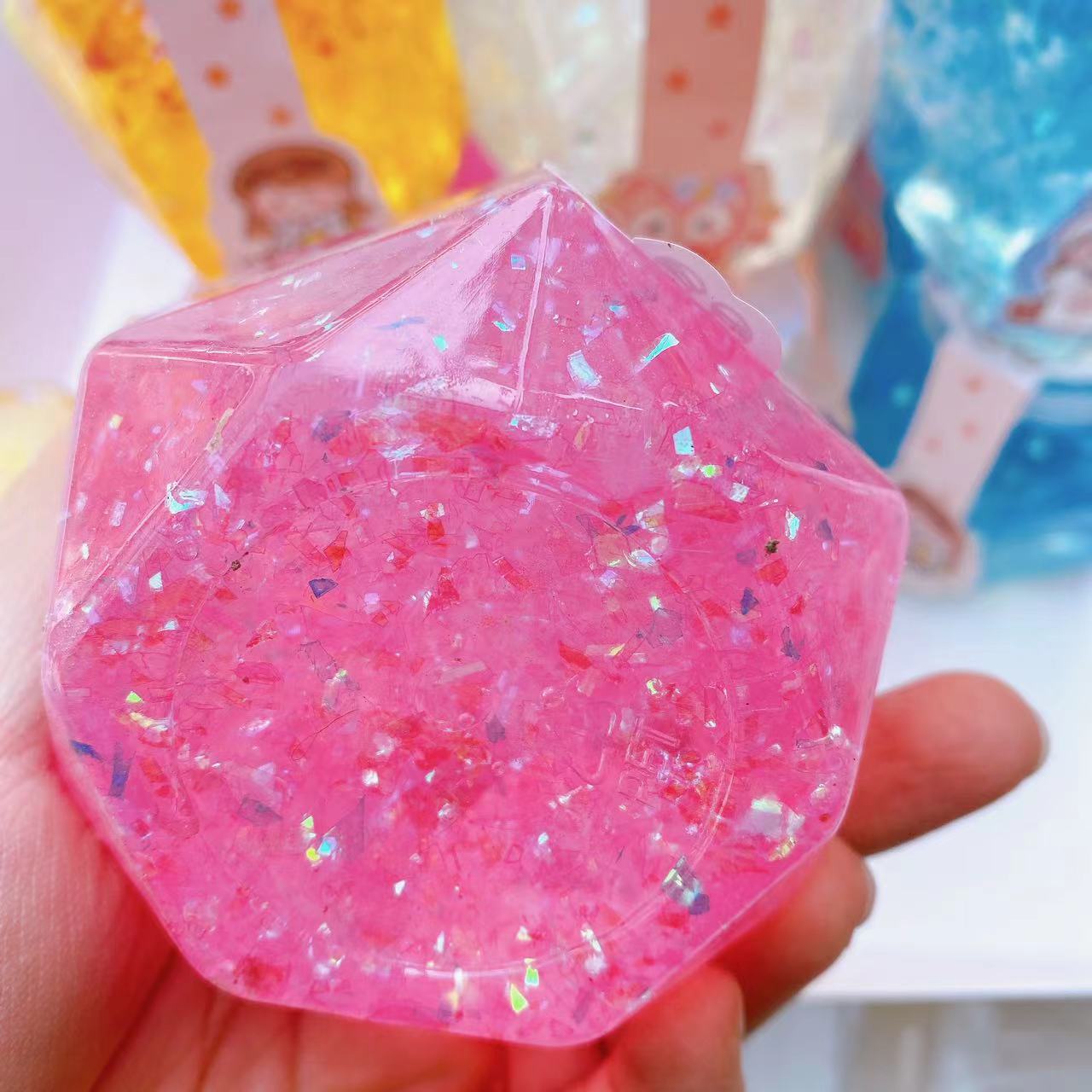 Juguetes para niños barro de color barro de cristal goma espumante alta permeabilidad color brillante barro hexagonal DIY descomprimido 2 yuanes al por mayor