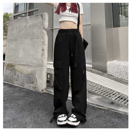 2025 Women's American-Style Cargo Pants: Loose Fit, Straight Leg, Retro Hip-Hop Aesthetic, High-Street Style, Casual Wide-Leg Trousers from an Instagram-Famous Brand