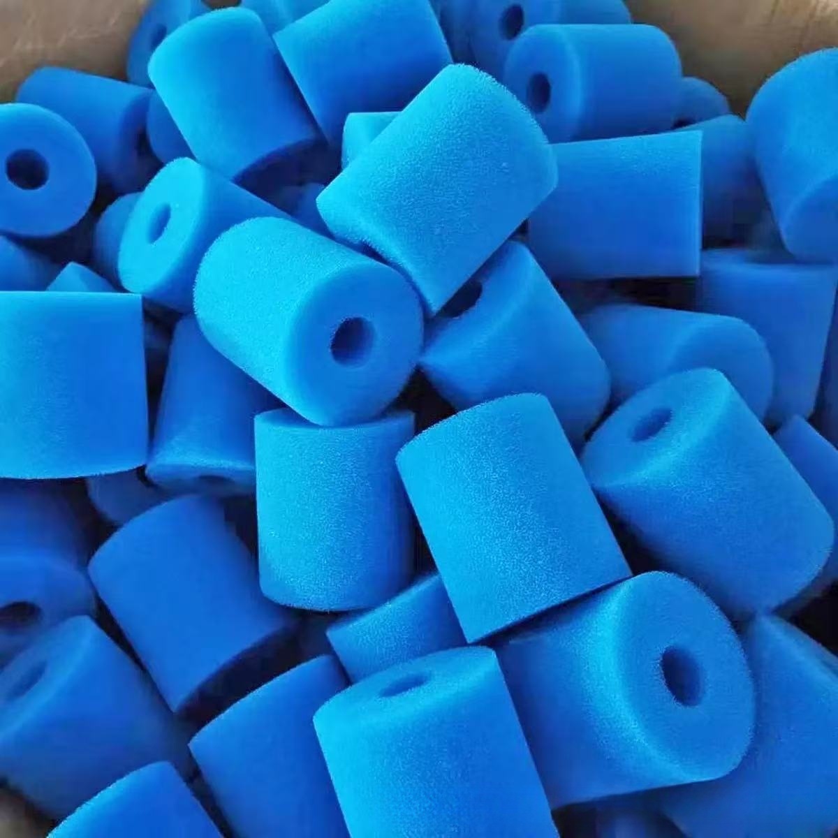 Producción de tubería de esponja de filtración de piscina tubería cilíndrica concéntrica esponja de filtración de aire esponja de limpieza esponja de absorción de agua