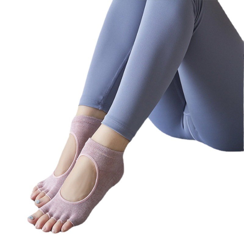 Primavera y verano calcetines de yoga sin espalda antideslizantes calcetines de cinco dedos de color sólido deportes de algodón Pilates desodorante con talón ins calcetines de marea
