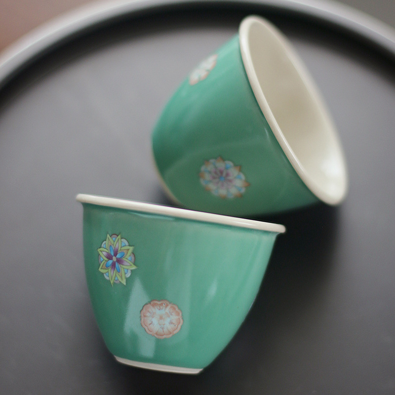 松石绿小团花陶瓷品茗杯功夫茶具小茶杯单杯家用简约小茶碗批发