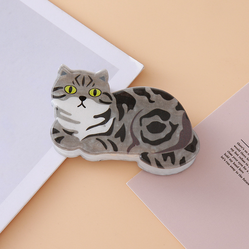 新商品の動物は子猫の子犬を捕まえます。かわいい甘さのカードの中号のサメは後頭部の中号の髪を挟みます。|undefined
