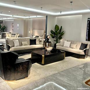 Bentley������p�݌�ľɳ�l �e���e������Ϳ͏d��Ƥ�Ҿ߽M���OӋ