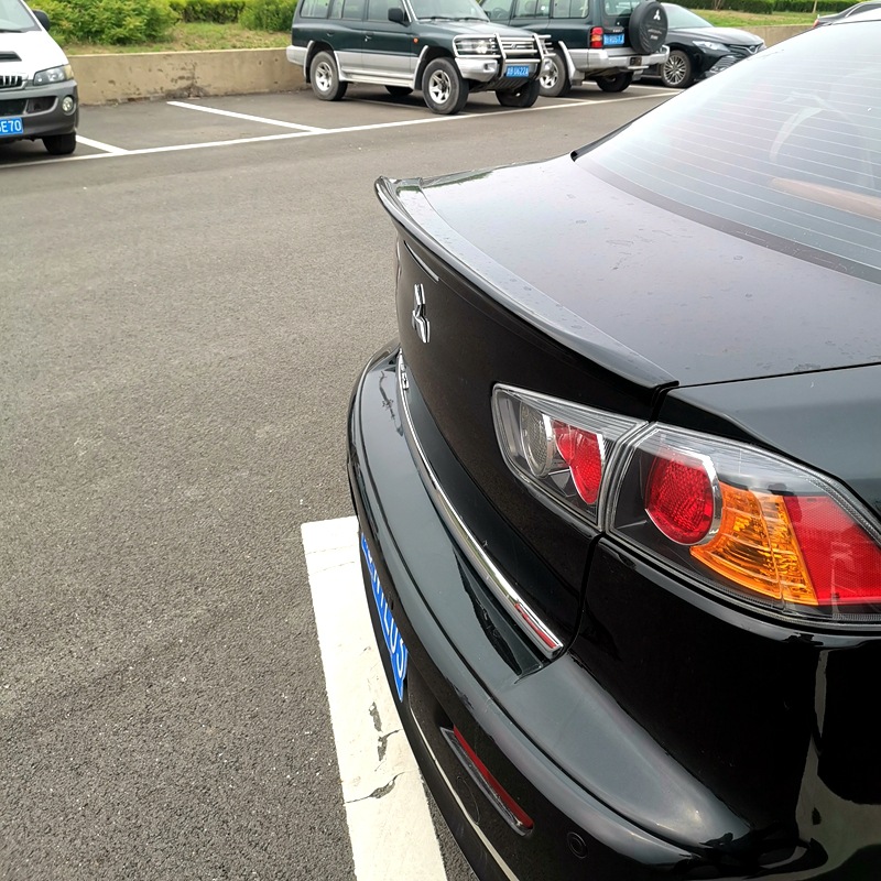 Suitable for 2009-2016 Mitsubishi Lancer Rear Wing, Lancer Modification Special Punch-Free Carbon Fiber Pattern Pressure Rear Wing