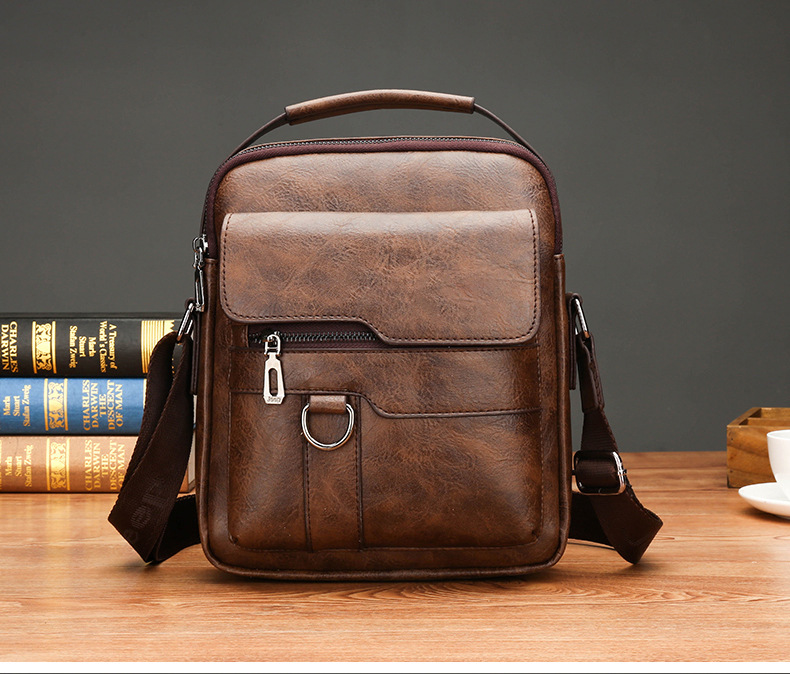 Waterproof Function Solid Color Pattern All Seasons Season Men's Solid Color Pu Leather Zipper Crossbody Bag
