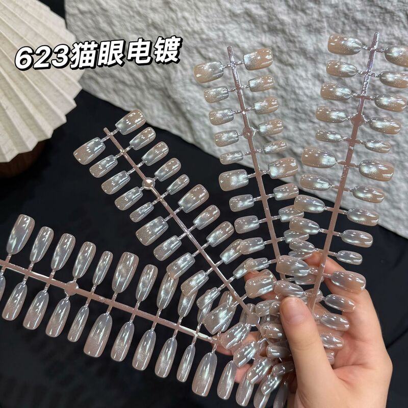 Mica Silver Gray Mirror Electroplated Cat Eye Wearable Nails with Ice Translucent Soft Light and Cold White Skin-Brightening Effect, Available in Stock for Wholesale Mica Silver Gray Mirror Electroplated Cat Eye Wearable Nails with Ice Translucent Soft Light and Cold White Skin-Brightening Effect, Available in Stock for Wholesale