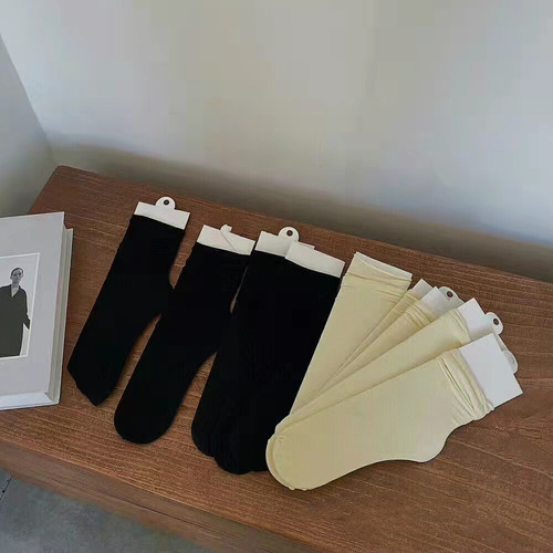 Spring and Summer Four Seasons Pile Socks Women's Rolled Edge Mid-Length Women's Socks JK Trendy Retro Korean Style Velvet Ice Socks 