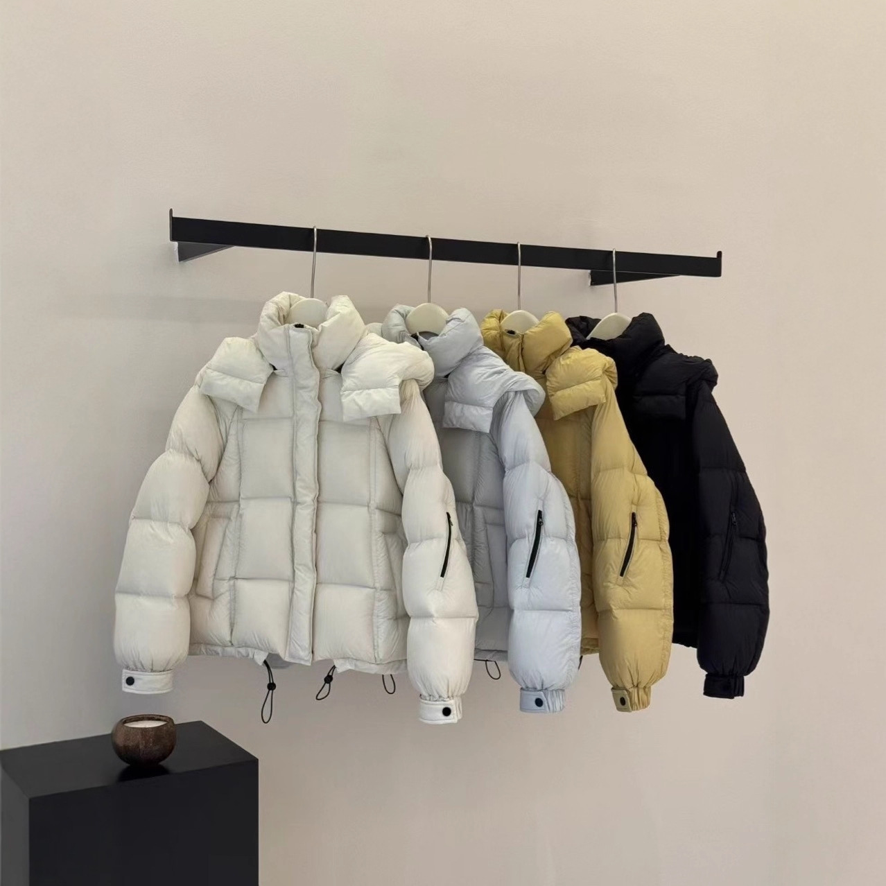 White Duck down Puff down Jacket for Women 2025 Winter New Short Korean Style Loose Bread Jacket Thickeneded Warm Jacket