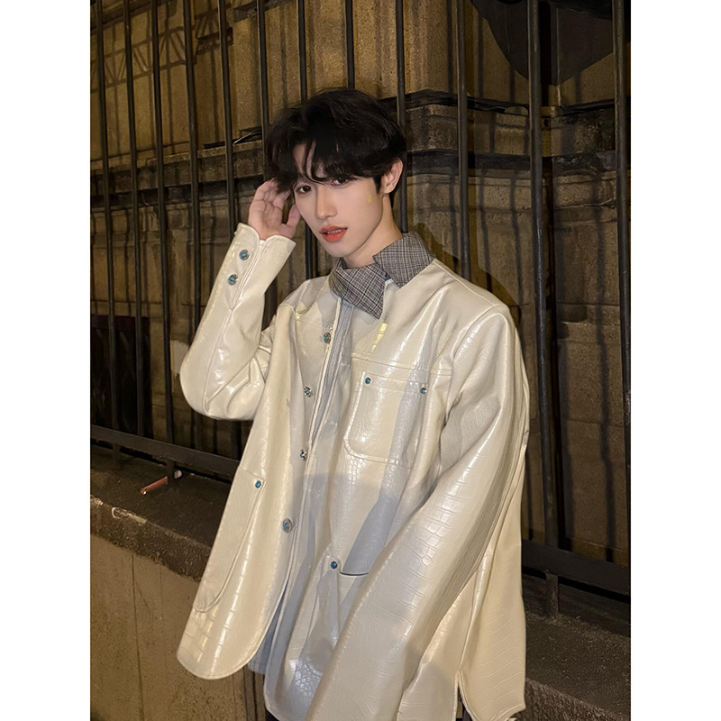 White Crocodile Leather Turquoise Leather Jacket for Men and Women in Autum, Small Fragrant Style Male Model Wears French Collarless Jacket