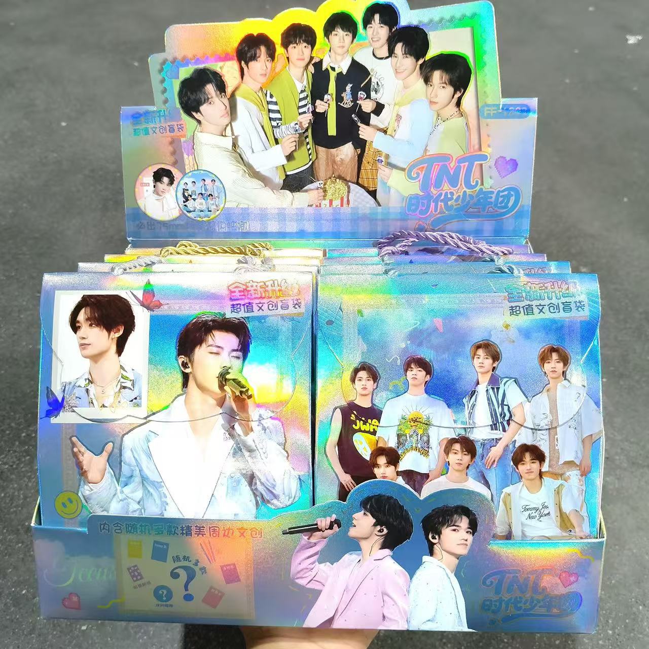 Nuevo ángel de tela sorpresa bolsas ciegas dibujos animados lindos Wenchuang bolsas de moda para jugar tela papelería caja ciega regalos