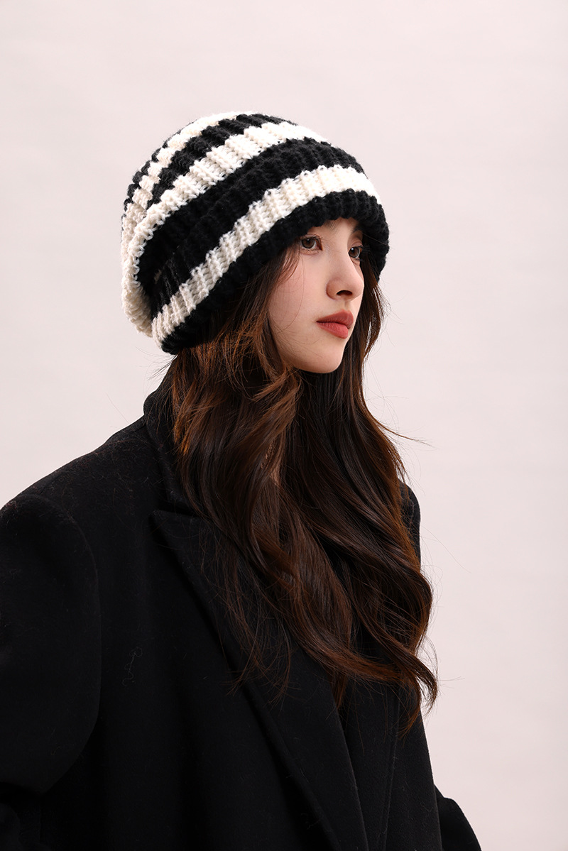 Cappello a sacco con viso a righe grande circonferenza della testa cappello di lana per le donne in autunno e inverno, viso piccolo, caldo lavorato a maglia freddo_voghion.com