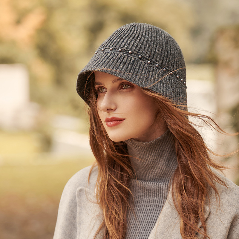 Carefully Selected Quality Goods: Knitted Wool Bucket Hat for Women, Thickened for Large Heads, British Style Winter Hat, Ear-Protecting Pullover Hat, Fresh and Sweet