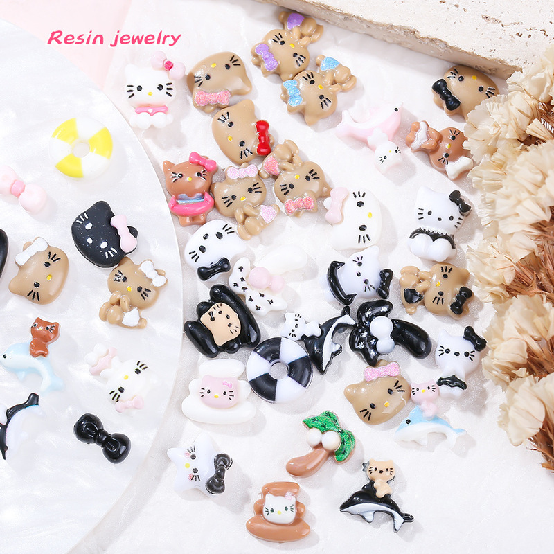 一袋约2000颗装树脂三丽鸥美甲装饰品可爱卡通指甲贴配件