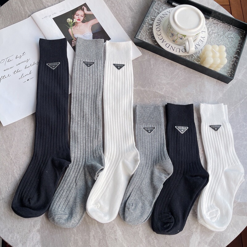 Trendy Brand Peledaa Triangle Logo Mid-Length Double-Needle High-End Classic European Style Light Luxury Fashion Slimming Calf Socks