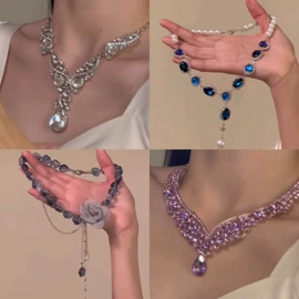 耳环;项链;手链