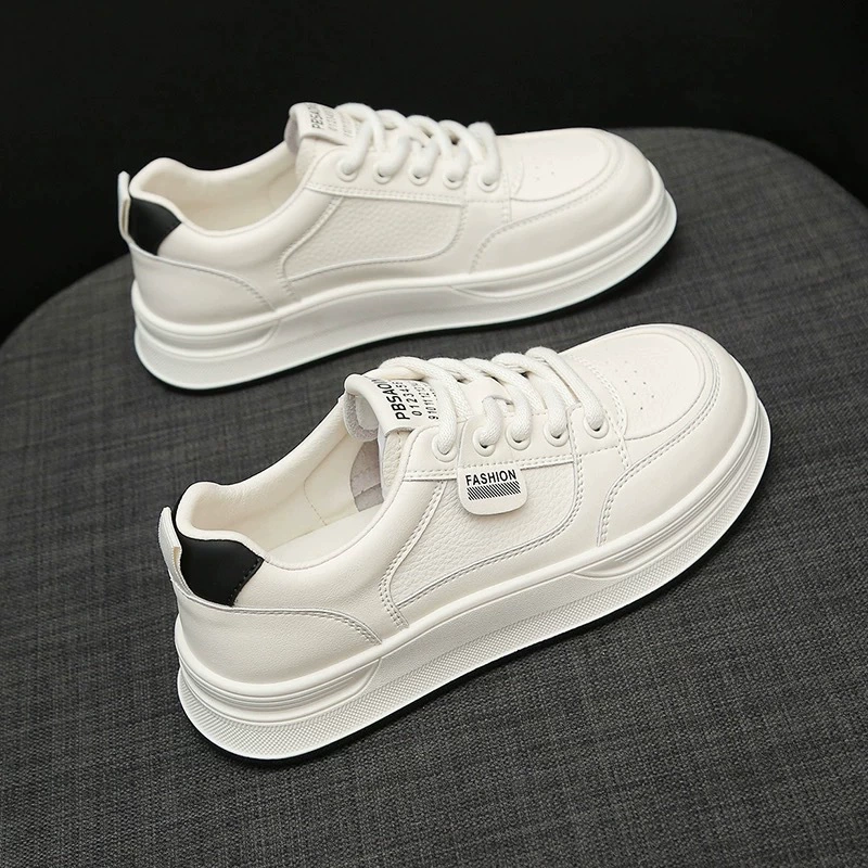 Женские белые кроссовки на толстой подошве, весна-осень 2025, универсальные, повседневные, модные, нишевые, спортивные.