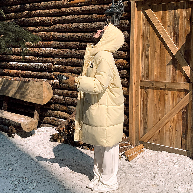 Trajes de algodón de pluma transfronterizos para mujeres medianas y largas rodillas de invierno de moda de invierno de moda suelta de mujer chaqueta de algodón caliente y delgada image 4