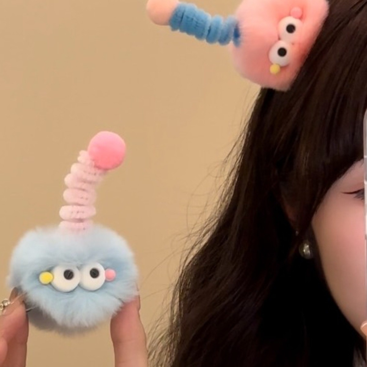 Bola de pelo pequeño monstruo torcido horquilla de palo nuevo lindo divertido suave lindo ojos grandes padre-hijo horquilla clip superior clip de pico de pato