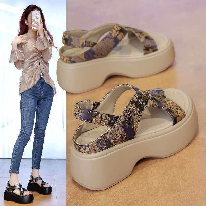 Sandalias romanas para mujeres 2026 verano nueva moda casual con falda de estilo nacional aumentando suela gruesa zapatos de playa