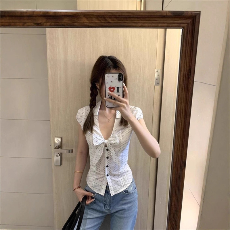 甜辣风白色波点短袖衬衫女装夏季辣妹修身收腰短款V领蝴蝶结上衣|undefined