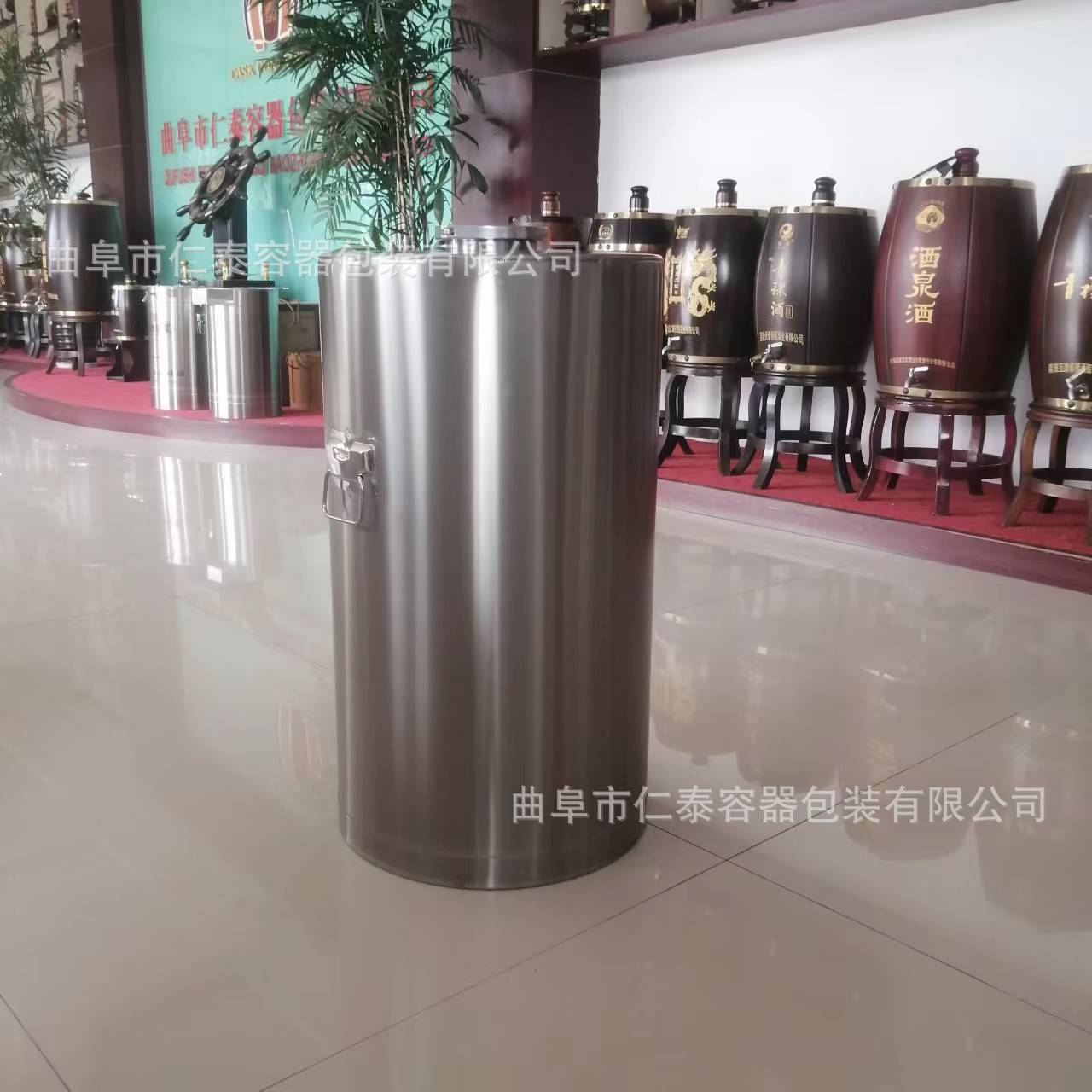 200斤無(wú)水嘴桶